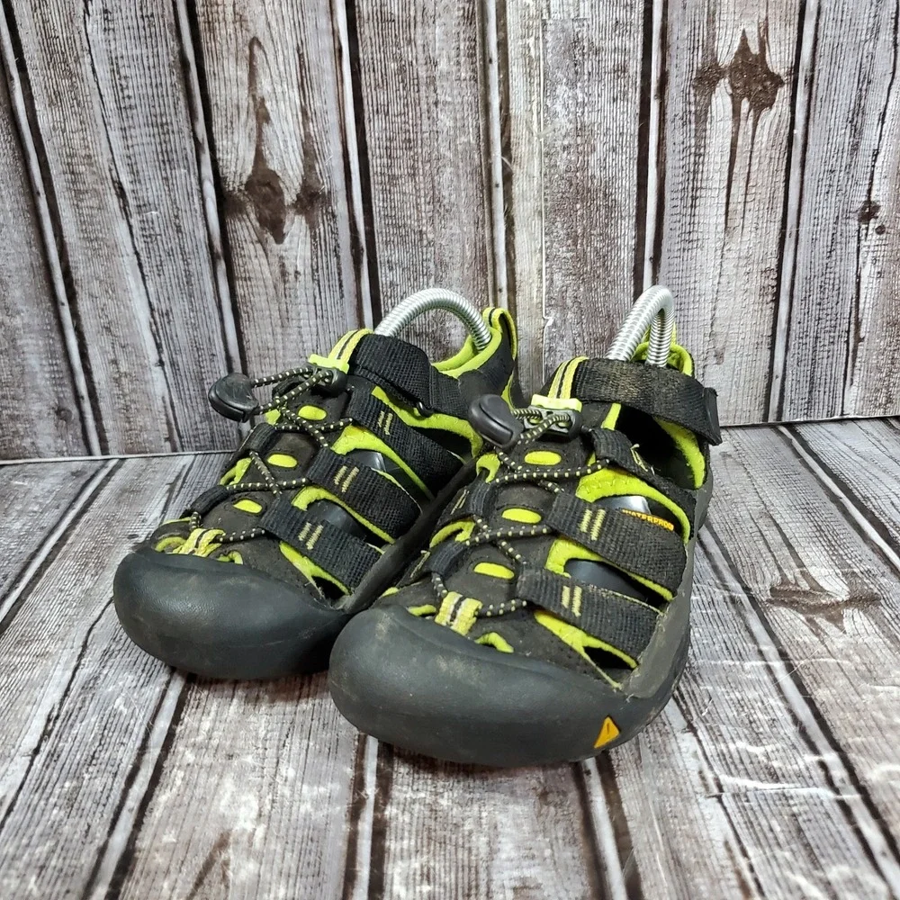 KEEN Youth Newport H2 Waterproof Sandals Black Green Hiking Shoes 1009965 Size 2